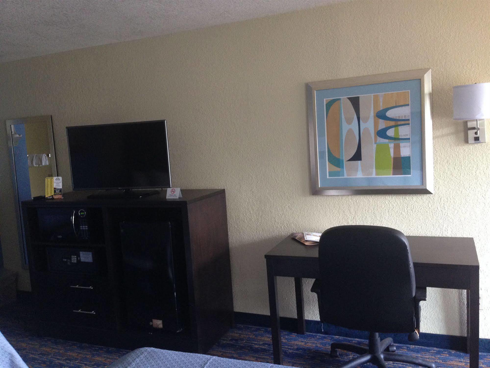 Days Inn By Wyndham Near Seaworld San Antonio Zewnętrze zdjęcie